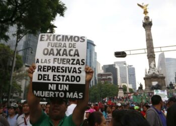Miles de maestr@s de México marchan por diálogo verdadero con Gobierno