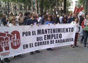 Repulsa a los despidos en «El Correo de Andalucía»