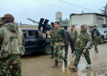 Ejército sirio defiende sus posiciones en una autopista estratégica en Alepo