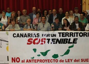 El Gobierno canario se enroca con la Ley del Suelo y se cierra a la participación