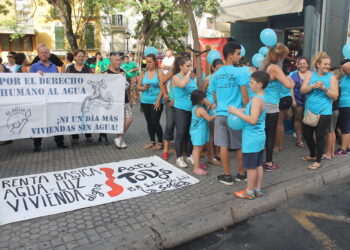 Participa e IU Sevilla logran que se garantice el derecho humano al agua a personas en situación de emergencia social