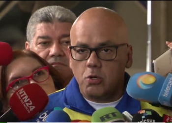 Venezuela: Solicitan cancelación de la MUD como partido «por fraude»
