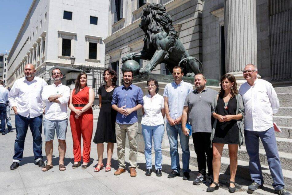 Alberto Garzón  rechaza una «abstención sindicada» de PSOE y C´s que permitiría otro gobierno del PP y les pide «hacerse cargo de sus propias decisiones»