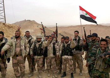 Ejército sirio busca cerrar las vías de comunicación del EI con Iraq