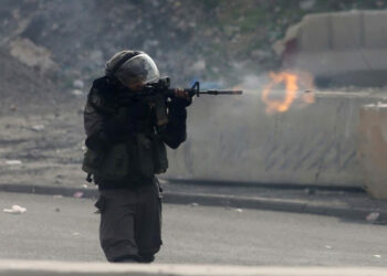 Israel: ante pedrada palestina, disparar a muerte