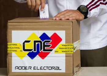 CNE de Venezuela suspende a diputados de la oposición por fraude