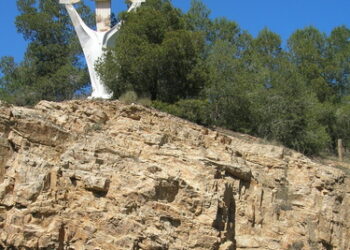 Cambiemos Murcia pide al Ayuntamiento la retirada del monumento franquista del Puerto de la Cadena