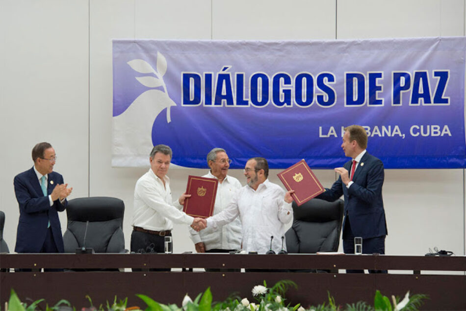 Izquierda Unida celebre el «acuerdo histórico» entre el gobierno colombiano y las FARC-EP