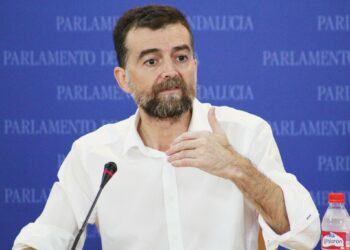 Antonio Maíllo en el Parlamento de Andalucía: «La alternativa debe conformarse al minuto siguiente de que Rajoy vuelva a ser rechazado mañana»