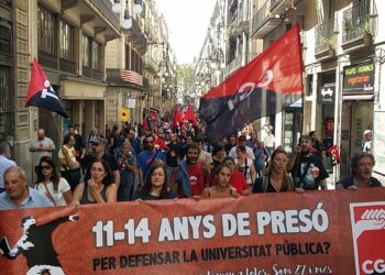 La CGT surt al carrer contra la repressió del cas Som 27 i més