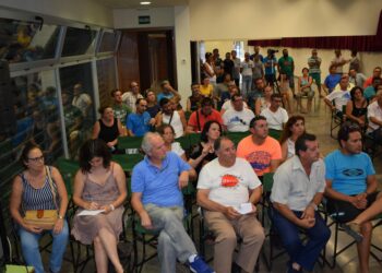 Ganemos denuncia la existencia de “mafias de explotación laboral” en la recogida de la naranja de la Vega del Guadalquivir