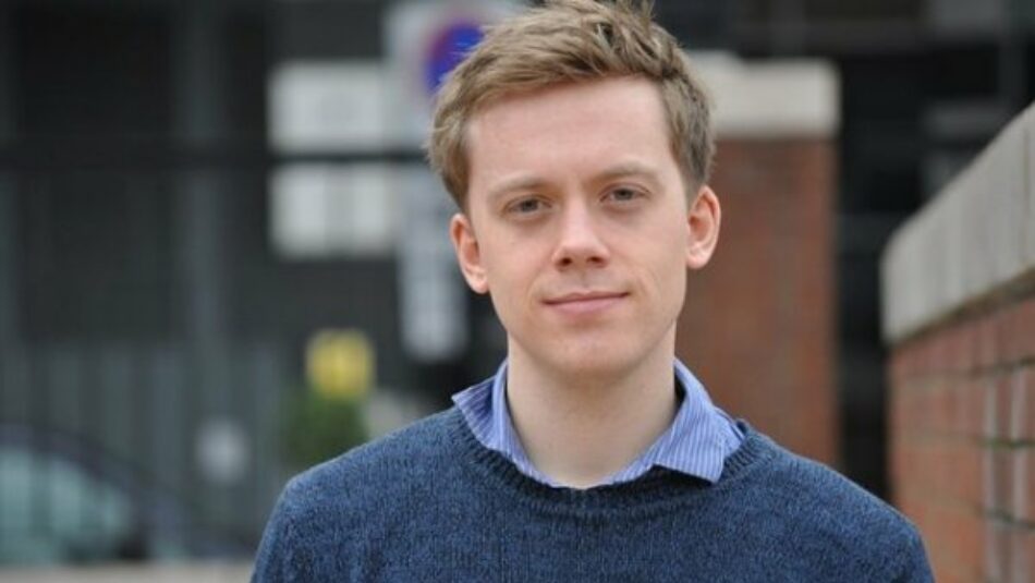 Owen Jones: «La solución al empobrecimiento de los trabajadores está en el sindicalismo»