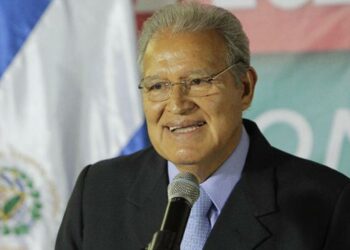 Presidente salvadoreño llama a defender la independencia