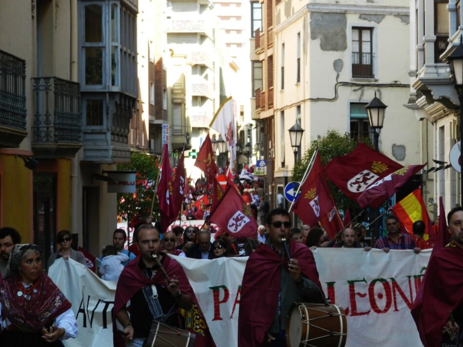 Más de 1.000 personas se manifiestan en Zamora por la Región Leonesa