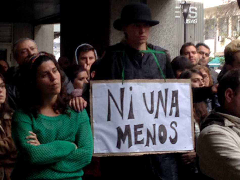 ¡#Ni una menos, Miércoles Negro, Mujeres!