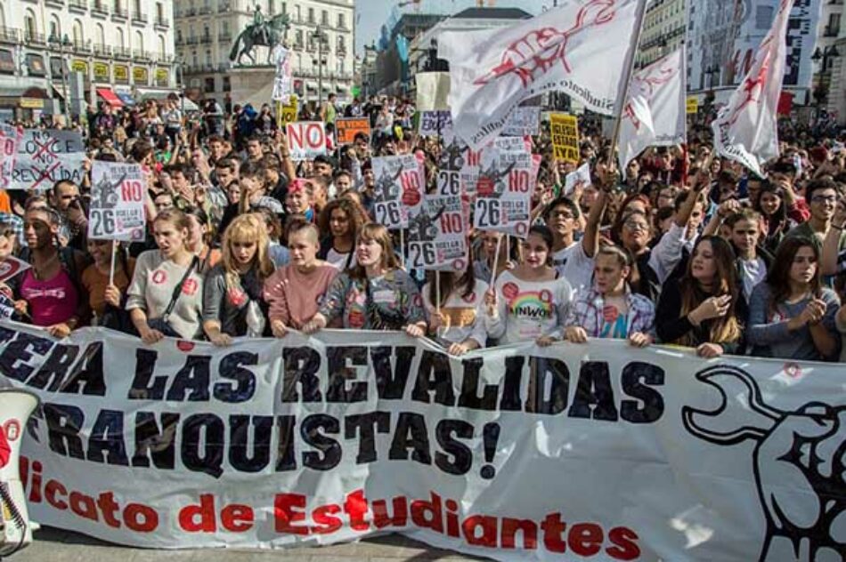 «¡Basta de mentiras y engaños!  ¡Si el gobierno no retira YA las reválidas franquistas, el Sindicato de Estudiantes llamará a la Huelga General Educativa el 24 de noviembre!»