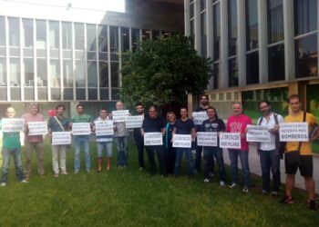 Candidaturas municipalistas y bomberos reclaman en Sevilla una mejor eficiencia del servicio provincial de bomberos