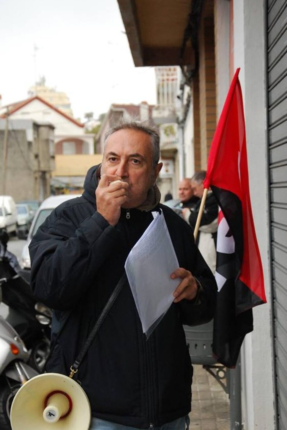 CGT llama, a las puertas de Unipost en Vigo, a la unidad sindical para que la empresa pague a sus trabajadores