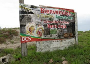 Honduras Barra Vieja: una comunidad condenada a no existir