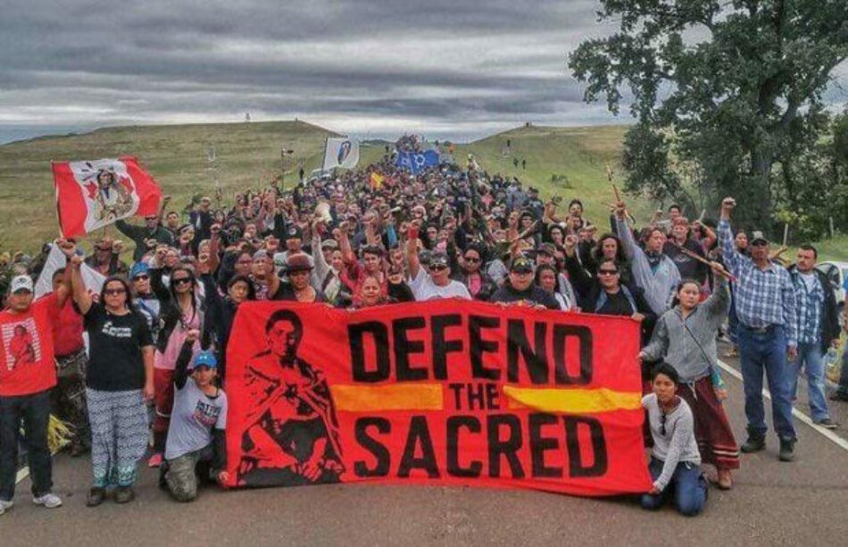 Gobierno de EEUU suspende oleoducto en Dakota; victoria parcial de los Sioux