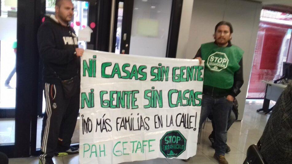 Delegación del Gobierno Multa a un activista de la PAH Getafe en el desahucio del pasado 22 de julio en Móstoles