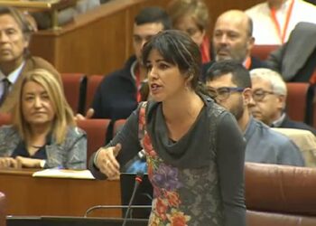 Teresa Rodríguez a Fátima Báñez: «El PP es tan culpable de los recortes en la sanidad andaluza como lo es el PSOE»