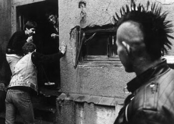 Barrio Canino vol.196 – Historia del punk en Madrid. Documental «Lo que hicimos fue secreto»