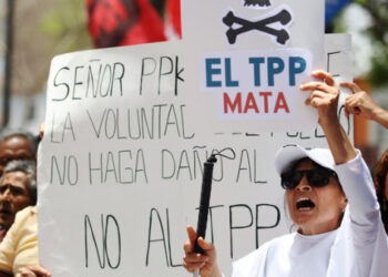 Miles de manifestantes protestan en Perú contra TPP y visita de Obama