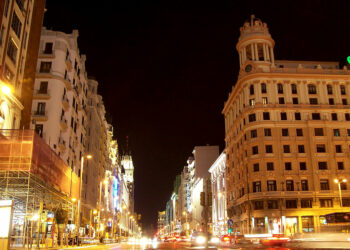 «El cierre parcial de Gran Vía al tráfico ha mejorado la calidad del aire en el centro de Madrid»