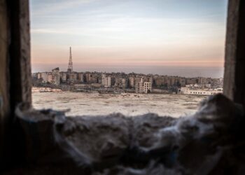 Detienen en Egipto a fotógrafo que hacía fotos falsas de «niños heridos en Alepo»