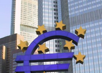 IU reclama al BCE que obligue a los bancos a informar a sus clientes sobre la venta de sus hipotecas a terceros