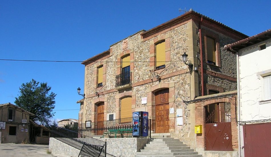 Esquerda Unida denuncia a privatización dos 69 albergues públicos do Camiño de Santiago