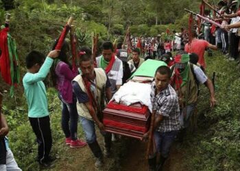 Amenazados en el año de la paz: los campesinos colombianos siguen sufriendo amenazas y asesinatos al mismo tiempo que el Congreso aprueba el acuerdo de paz