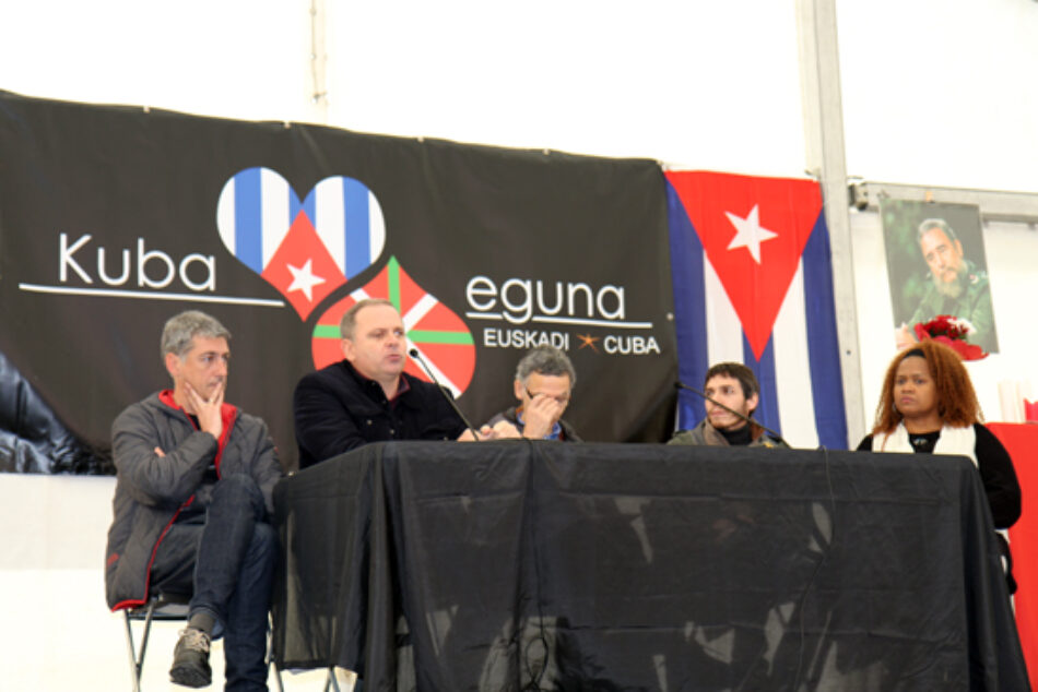 Primera edición del Kuba eguna reunió a miles de personas en Bilbao en tributo a Fidel