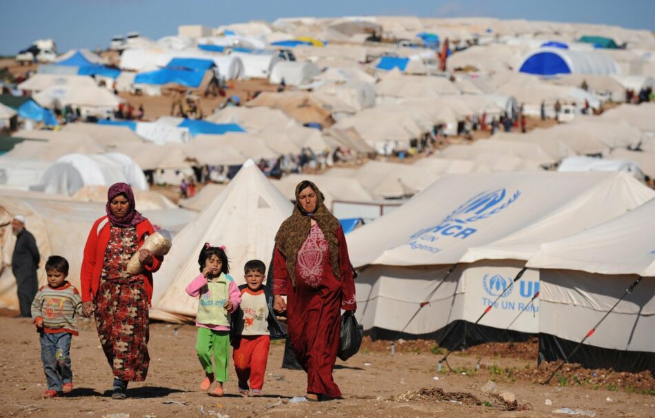 ACNUR insta a reconocer como refugiadas a las personas que huyen de la guerra