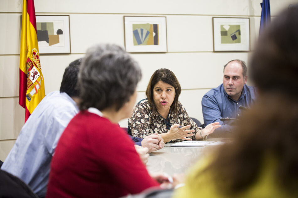 El Senado acoge un encuentro del Círculo Cannábico con senadores y diputados de Unidos Podemos