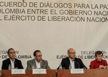 Continúan gobierno de Colombia y ELN consultas en Ecuador