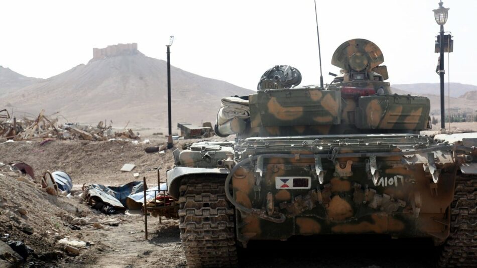 Ejército sirio rechaza ataque del EI y pasa al contraataque en Deir Ezzor