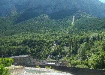 El Ministerio de Medio Ambiente culpa a la CHE de la no reversión de la central de Lafortunada que ha podido causar al Estado decenas de millones de pérdidas