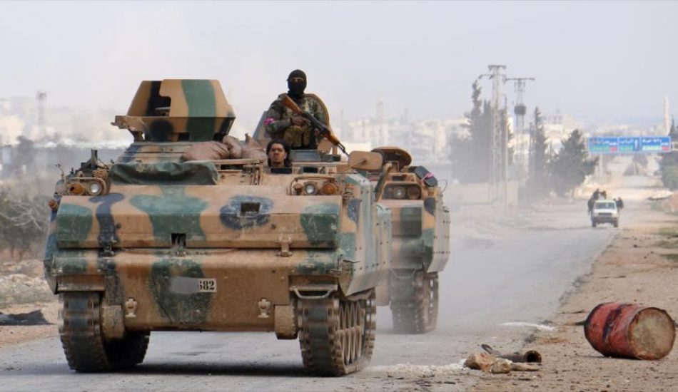 Soldados sirios y turcos se enfrentan en el norte de Siria