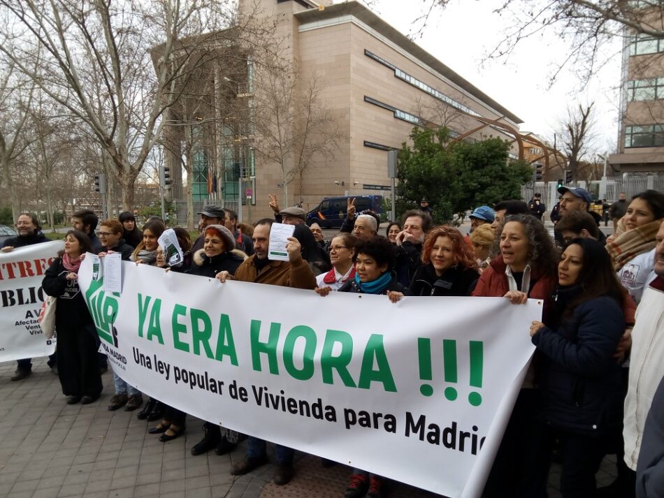 La ILP de vivienda llega a la Asamblea de Madrid mientras la policía desahucia a una familia con dos menores en Parla