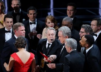 Críticas a Trump y un error descomunal marcan los Óscar 2017