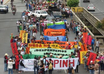 (Fotos) Honduras Pueblos indígenas hondureños se movilizan exigiendo justicia para Berta