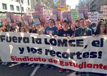 Cerca del 65% de trabajadores y trabajadoras de la enseñanza y el 85% del alumnado y sus familias secundan la huelga general y paran de nuevo la educación