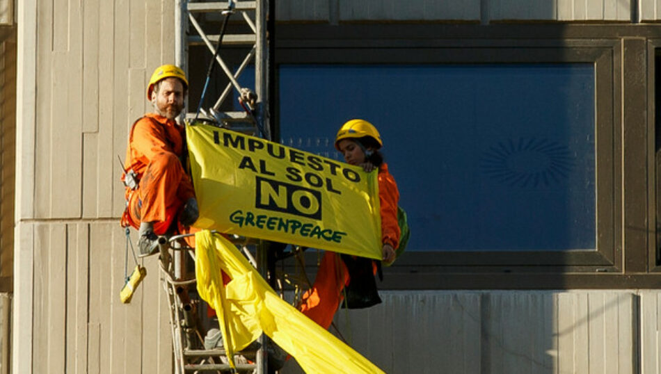 Greenpeace considera que el Gobierno pisotea los derechos de la ciudadanía y las renovables