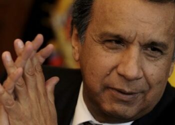 Sondeo: Con 48,36% Lenín Moreno encabeza intención de voto en Ecuador