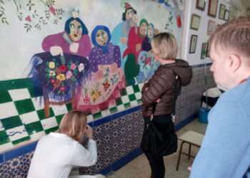 Comienza la reparación del mural de José Pérez Ocaña en Cantillana