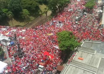 Más de 3 millones de chavistas se movilizaron ayer en Venezuela en apoyo a Maduro y la Revolución Bolivariana