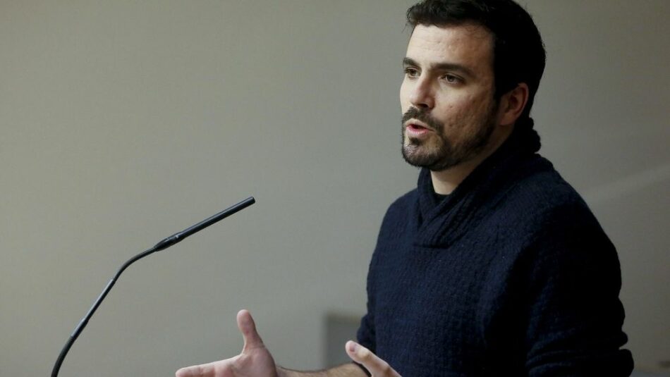 Garzón rechaza en firme los presupuestos del estado para 2017 por «continuistas» y porque «consolidan las políticas económicas negativas» impuestas por Rajoy