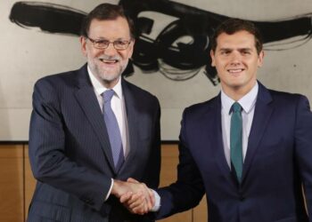 IU considera que «el rodillo impuesto por PP, C’s y PNV en los Presupuestos 2017 impiden toda posibilidad de negociación con sector educativo»